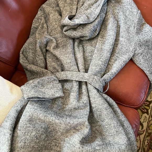 NWT rayon and wool wrap hooded coat Forever 21 - Picture 3 of 15